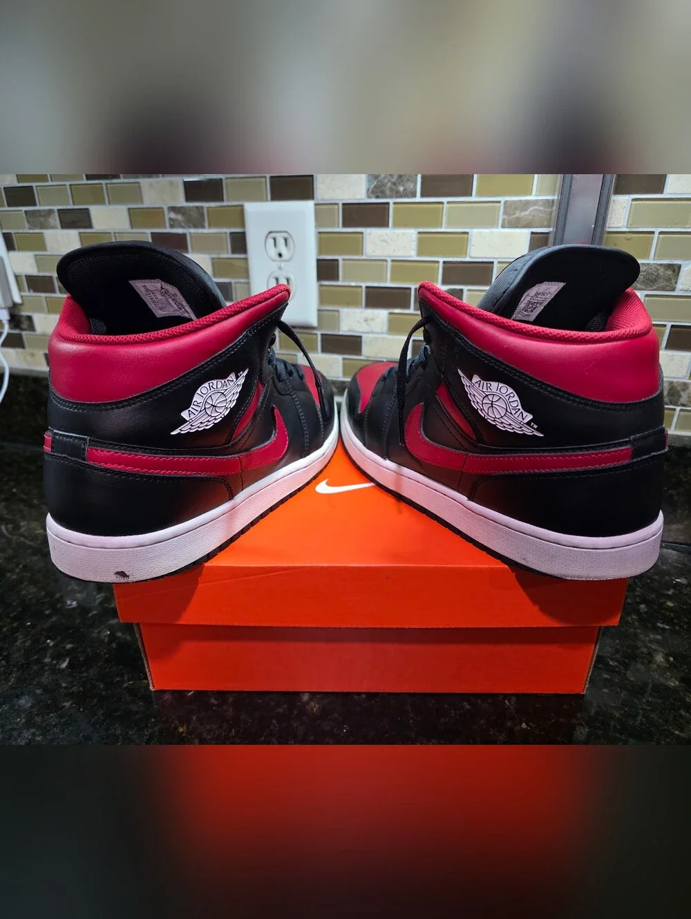 Air Jordan 1 Mid ♤ Black/Varsity Red/Summit White ♤ Men Size 12 ♤ DQ8426-067